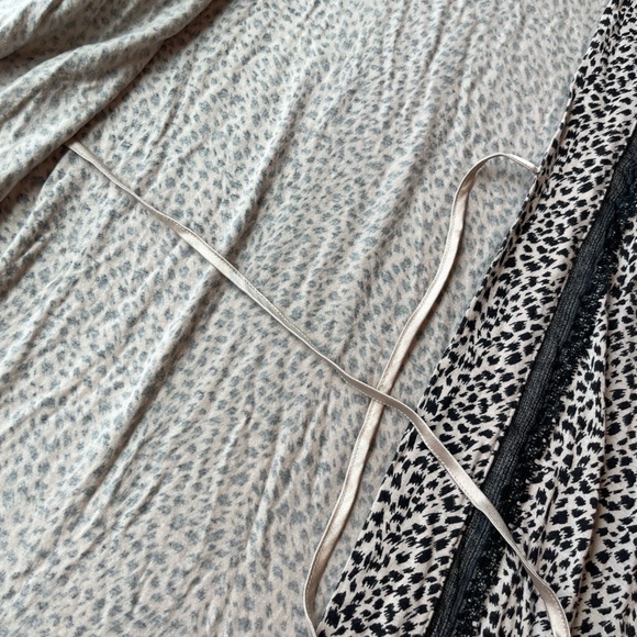 Leopard Modal Lace Trim Robe - Picture 4 of 6